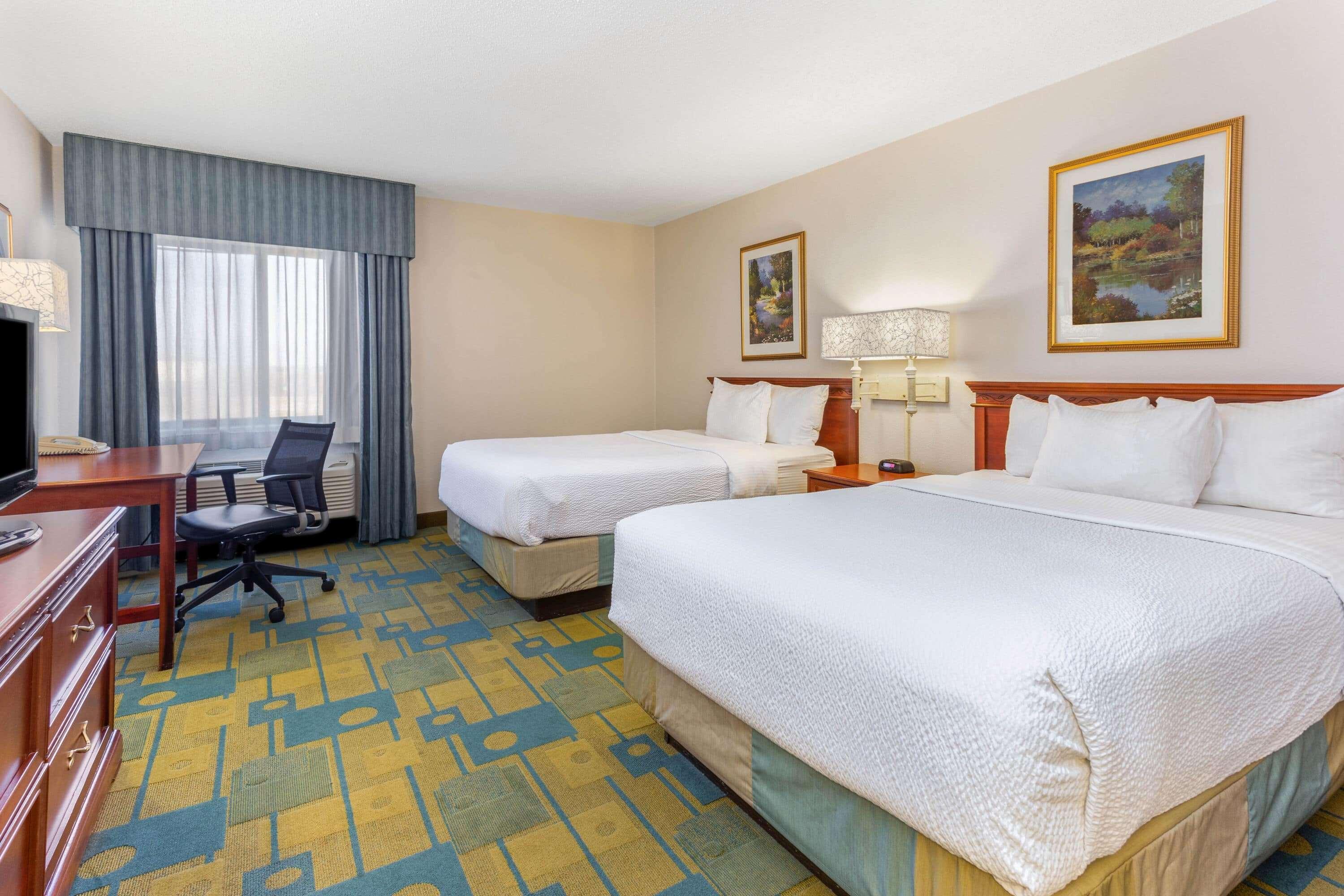 La Quinta By Wyndham Chicago Gurnee Hotel Bagian luar foto