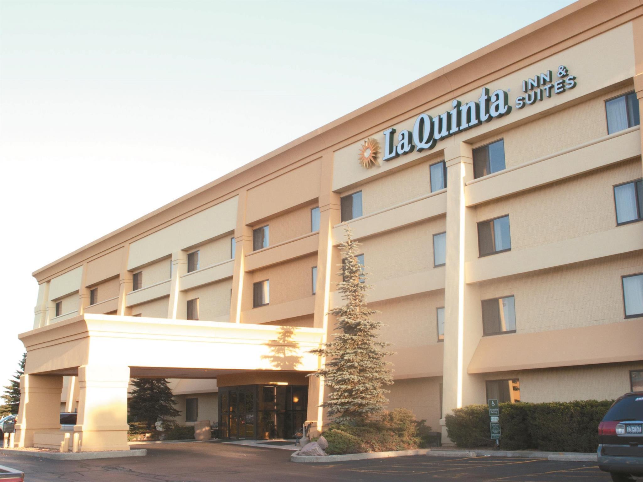 La Quinta By Wyndham Chicago Gurnee Hotel Bagian luar foto
