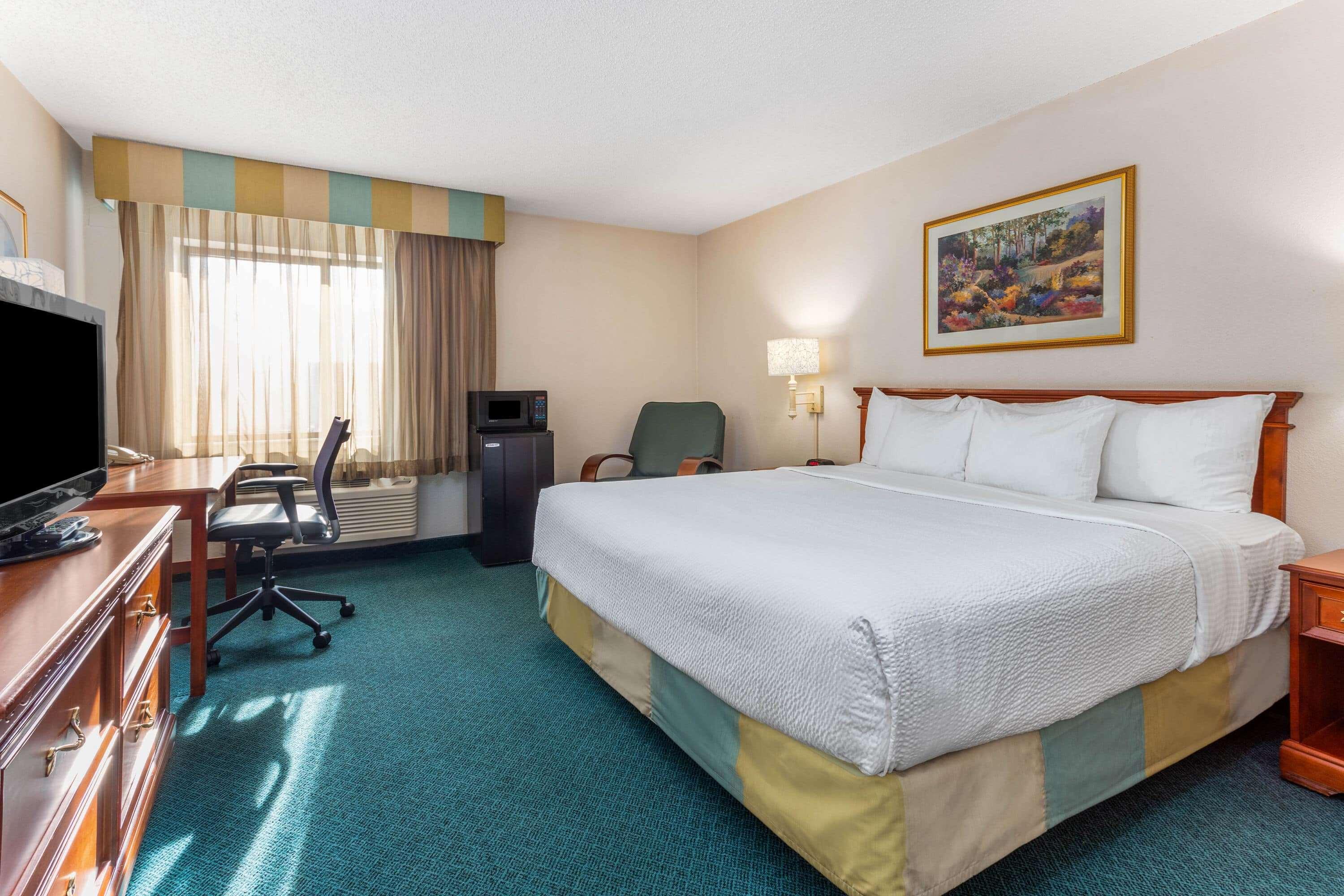 La Quinta By Wyndham Chicago Gurnee Hotel Bagian luar foto