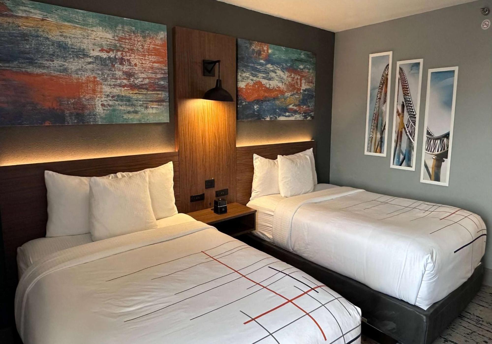 La Quinta By Wyndham Chicago Gurnee Hotel Bagian luar foto