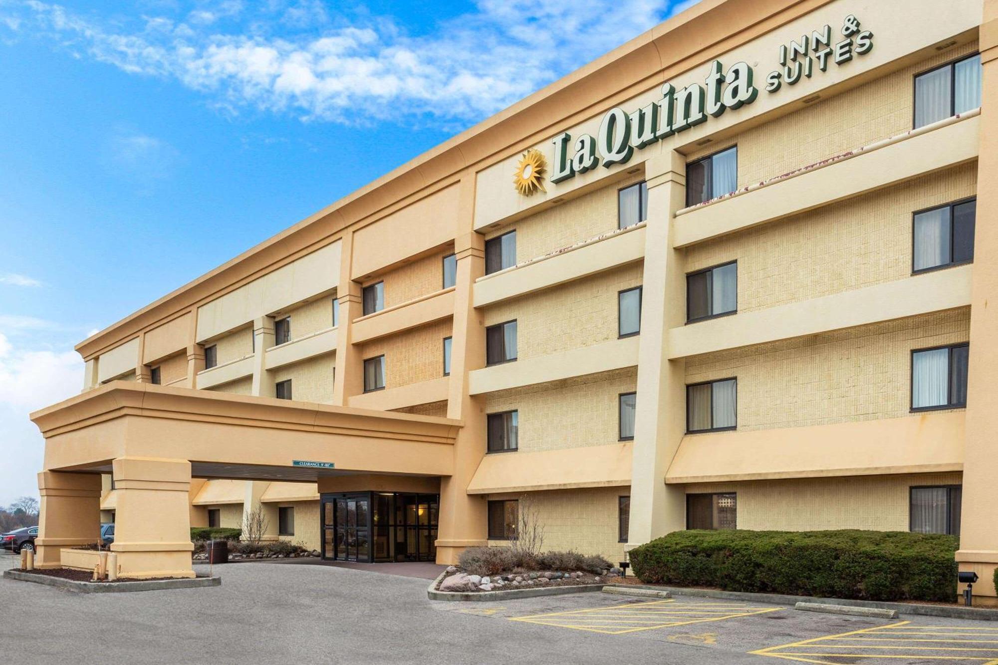 La Quinta By Wyndham Chicago Gurnee Hotel Bagian luar foto